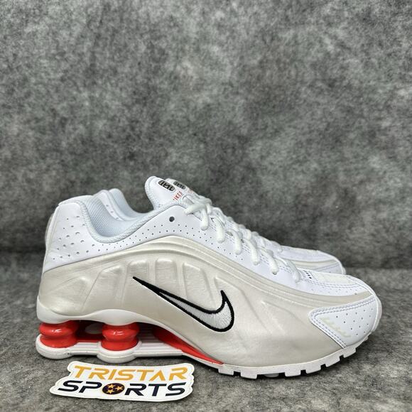 Nike Shox R4 Sneakers GS Sz 5.5Y Womens Sz 7 White Red CW2626-102 Athletic Shoes - Picture 3 of 8